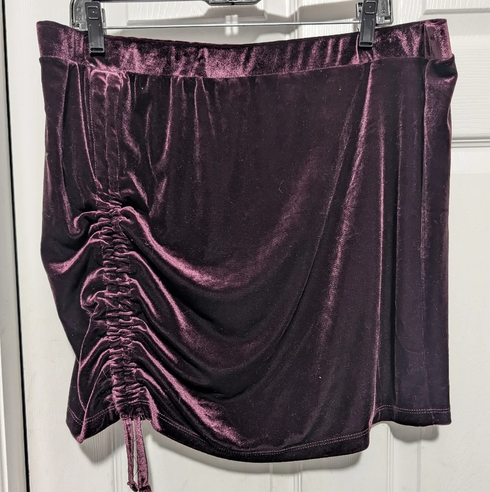 Arizona Jean Co Burgundy Velvet Ruched Mini Skirt XXL Plus Size Y2K Party